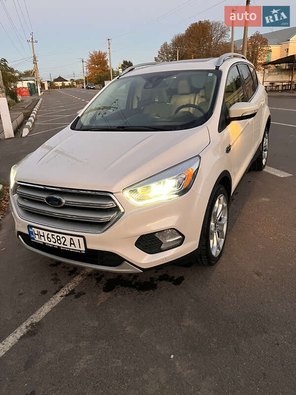 Внедорожник / Кроссовер Ford Escape 2018 в Килии фото 9 Внедорожник / Кроссовер Ford Escape 2018 в Килии