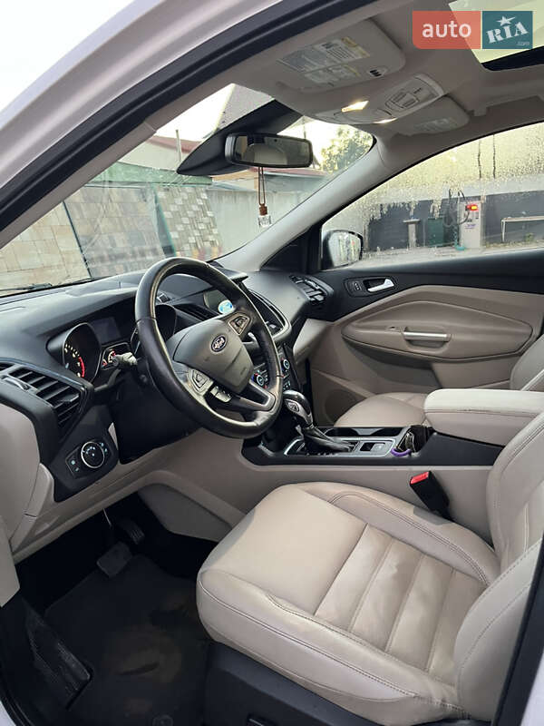 Внедорожник / Кроссовер Ford Escape 2018 в Килии фото 19 Внедорожник / Кроссовер Ford Escape 2018 в Килии