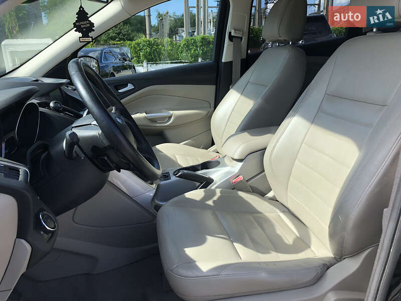 Внедорожник / Кроссовер Ford Escape 2013 в Черновцах