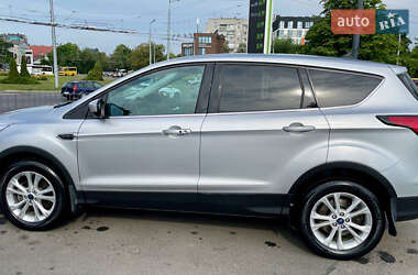 Внедорожник / Кроссовер Ford Escape 2019 в 