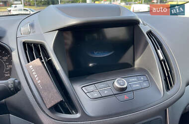 Внедорожник / Кроссовер Ford Escape 2019 в 