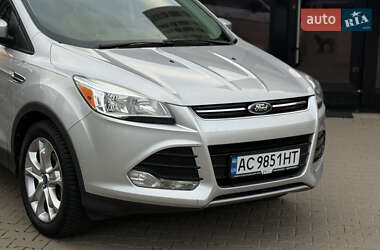 Позашляховик / Кросовер Ford Escape 2013 в 