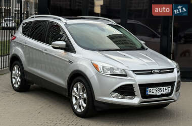Позашляховик / Кросовер Ford Escape 2013 в 