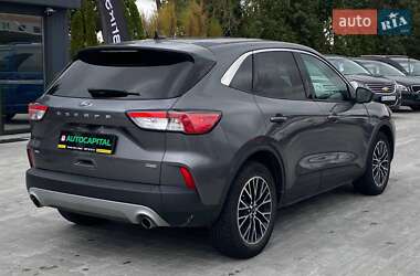 Позашляховик / Кросовер Ford Escape 2022 в 