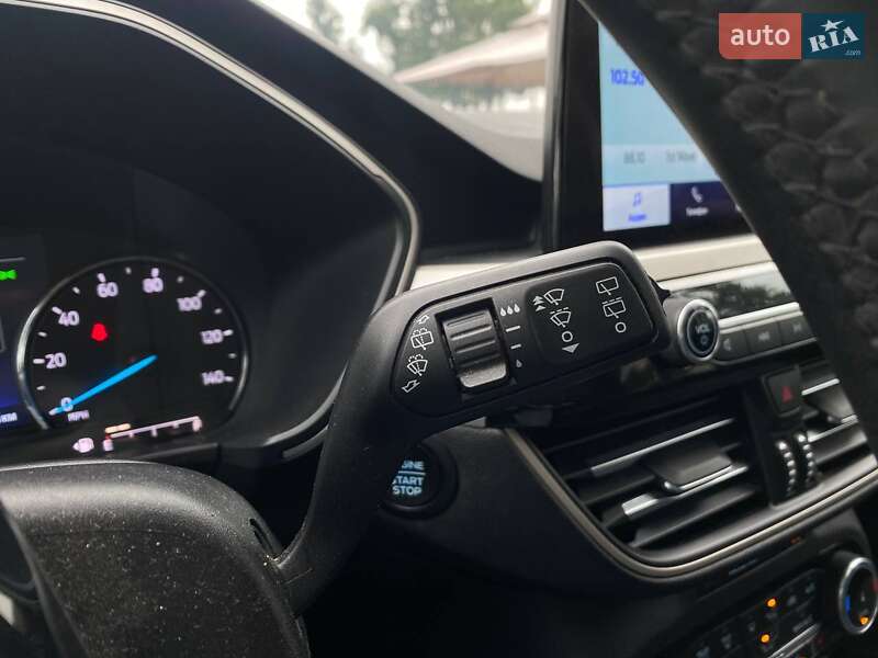 Внедорожник / Кроссовер Ford Escape 2022 в Киеве
