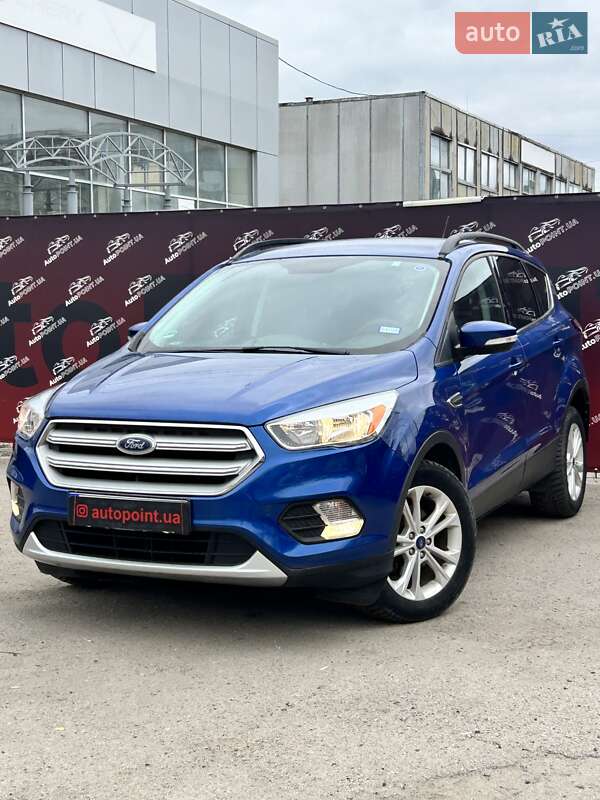 Внедорожник / Кроссовер Ford Escape 2017 в Сумах