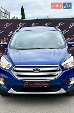 Позашляховик / Кросовер Ford Escape 2017 в 
