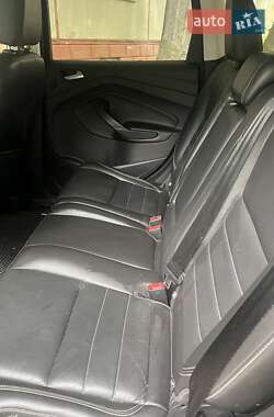 Внедорожник / Кроссовер Ford Escape 2013 в 