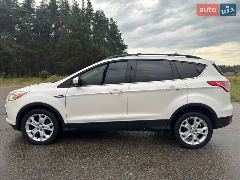 Внедорожник / Кроссовер Ford Escape 2013 в Ахтырке