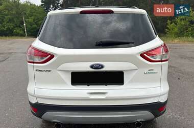 Позашляховик / Кросовер Ford Escape 2013 в 