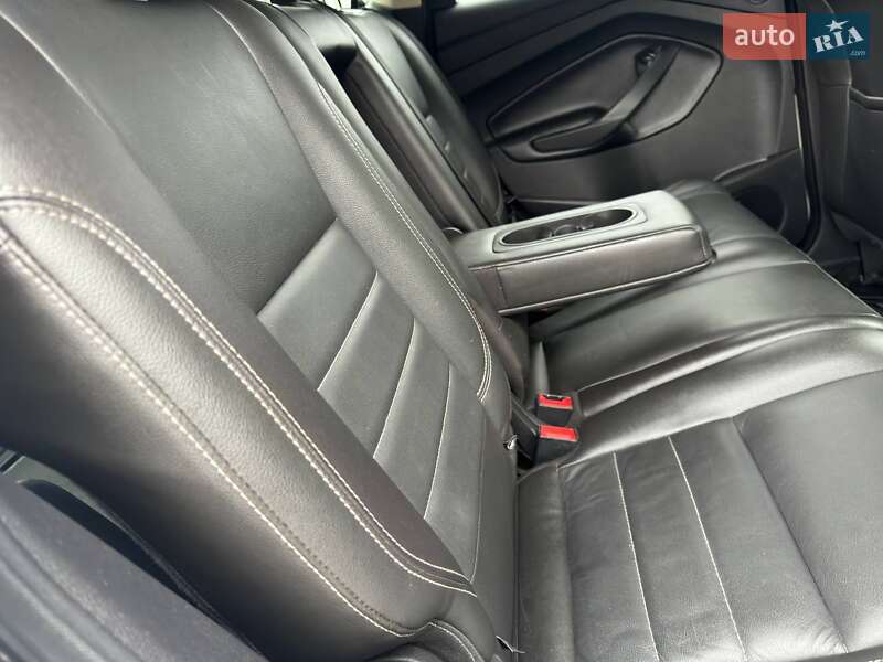 Внедорожник / Кроссовер Ford Escape 2013 в Ахтырке