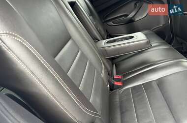 Позашляховик / Кросовер Ford Escape 2013 в 