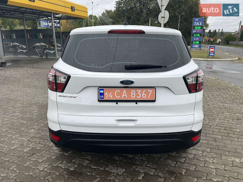 Внедорожник / Кроссовер Ford Escape 2017 в Трускавце