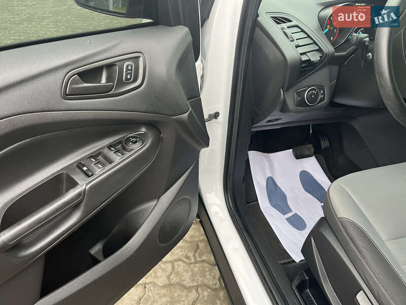 Внедорожник / Кроссовер Ford Escape 2017 в Трускавце
