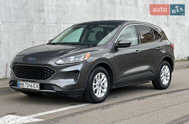 Внедорожник / Кроссовер Ford Escape 2020 в Киеве