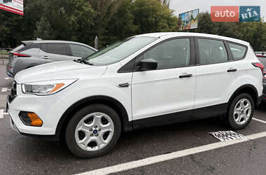 Позашляховик / Кросовер Ford Escape 2019 в  фото 8 Позашляховик / Кросовер Ford Escape 2019 в