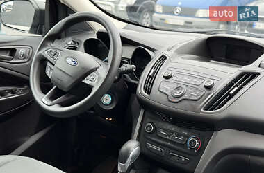 Позашляховик / Кросовер Ford Escape 2019 в  фото 64 Позашляховик / Кросовер Ford Escape 2019 в
