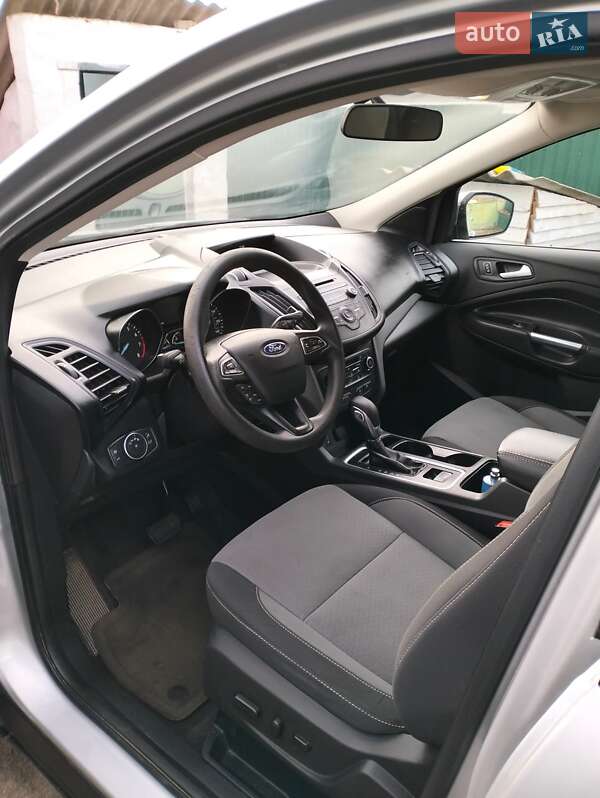 Внедорожник / Кроссовер Ford Escape 2018 в Белой Церкви