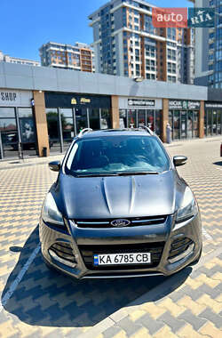 Внедорожник / Кроссовер Ford Escape 2015 в 
