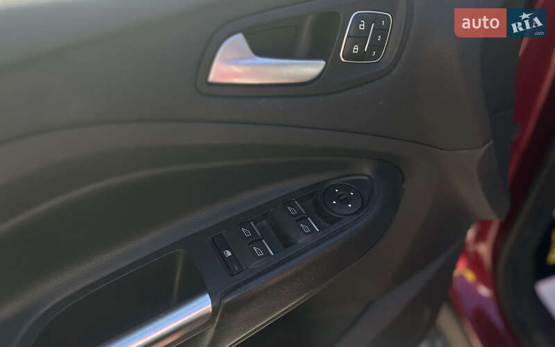 Внедорожник / Кроссовер Ford Escape 2019 в Мукачево