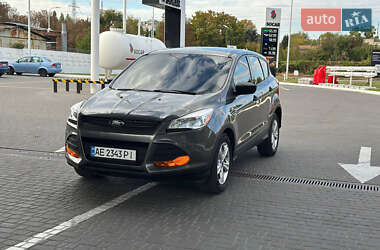 Внедорожник / Кроссовер Ford Escape 2015 в 