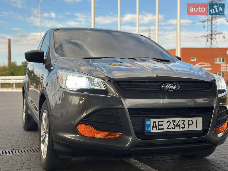 Позашляховик / Кросовер Ford Escape 2015 в Дніпрі