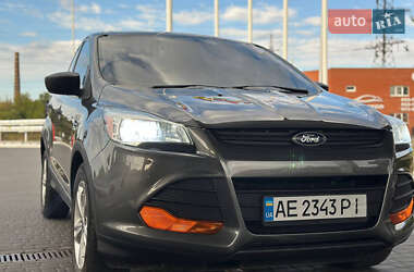 Внедорожник / Кроссовер Ford Escape 2015 в 