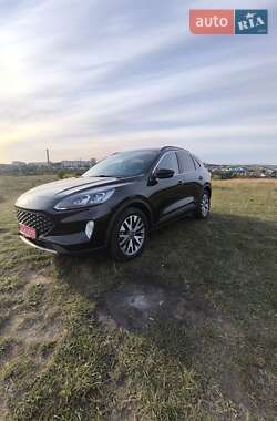 Внедорожник / Кроссовер Ford Escape 2020 в 