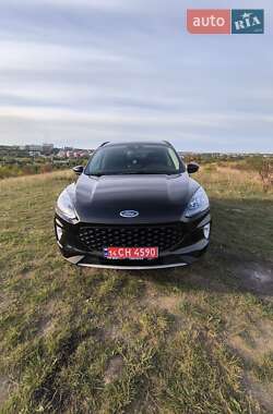 Внедорожник / Кроссовер Ford Escape 2020 в 