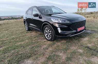 Внедорожник / Кроссовер Ford Escape 2020 в 
