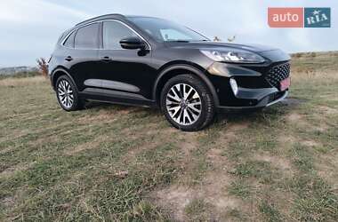 Внедорожник / Кроссовер Ford Escape 2020 в 