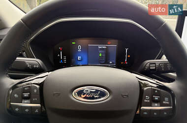 Внедорожник / Кроссовер Ford Escape 2024 в 