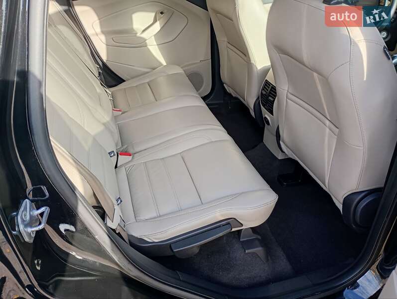 Внедорожник / Кроссовер Ford Escape 2018 в Ровно