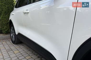 Внедорожник / Кроссовер Ford Escape 2020 в 