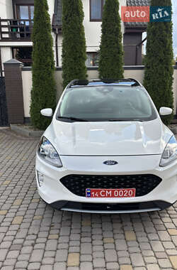 Внедорожник / Кроссовер Ford Escape 2020 в 