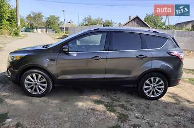 Внедорожник / Кроссовер Ford Escape 2017 в 