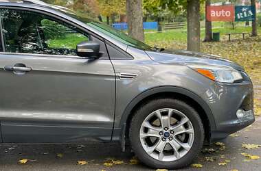 Внедорожник / Кроссовер Ford Escape 2013 в 