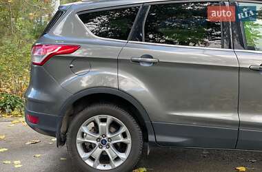 Внедорожник / Кроссовер Ford Escape 2013 в 