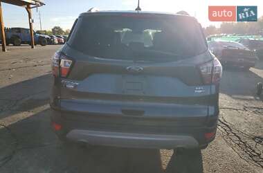 Внедорожник / Кроссовер Ford Escape 2017 в 