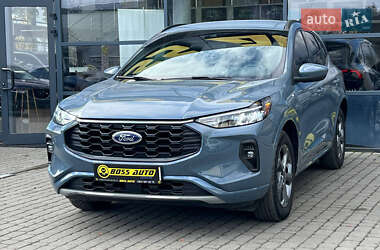 Позашляховик / Кросовер Ford Escape 2023 в 