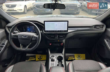 Позашляховик / Кросовер Ford Escape 2023 в 