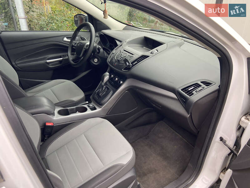 Внедорожник / Кроссовер Ford Escape 2014 в Тетиеве