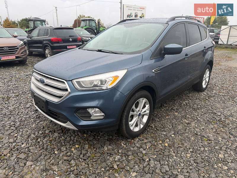 Позашляховик / Кросовер Ford Escape 2018 в Львові