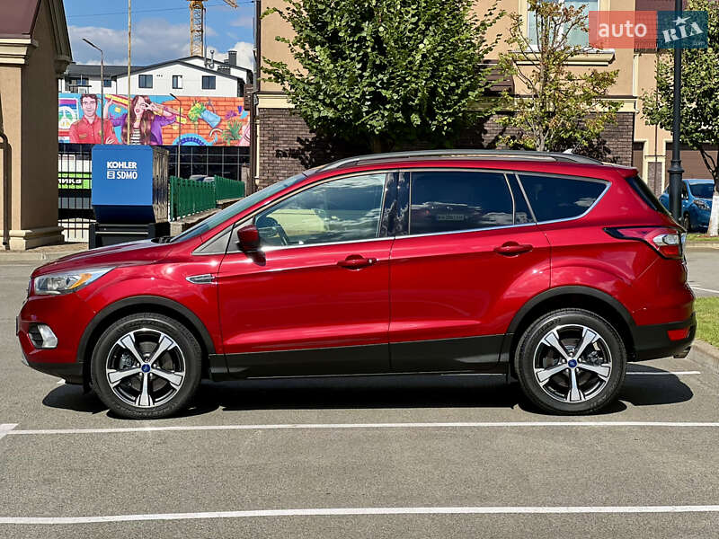 Позашляховик / Кросовер Ford Escape 2018 в Миколаєві