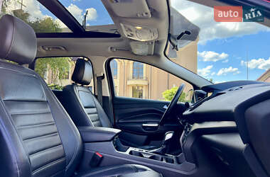 Позашляховик / Кросовер Ford Escape 2018 в 