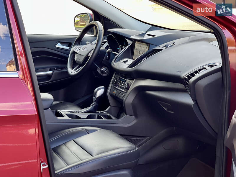 Позашляховик / Кросовер Ford Escape 2018 в Миколаєві