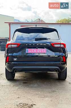 Внедорожник / Кроссовер Ford Escape 2023 в 