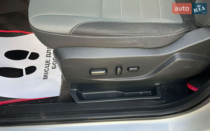 Внедорожник / Кроссовер Ford Escape 2016 в Коломые