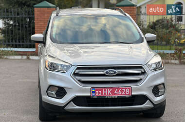 Внедорожник / Кроссовер Ford Escape 2018 в 