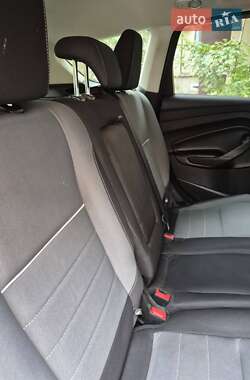 Позашляховик / Кросовер Ford Escape 2014 в  фото 9 Позашляховик / Кросовер Ford Escape 2014 в